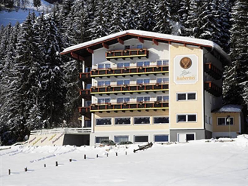 Hotel Hubertus Fuegen Luaran gambar